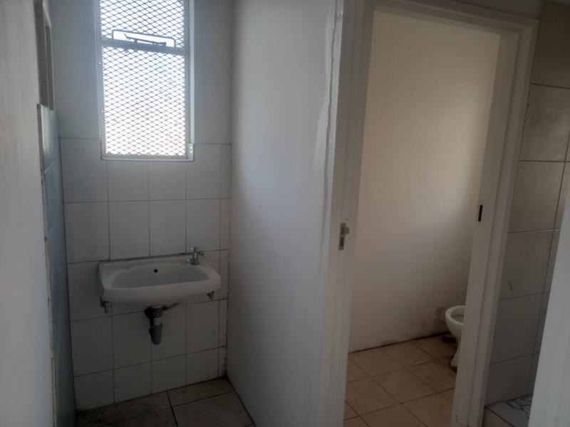 To Let commercial Property for Rent in Korsten Eastern Cape
